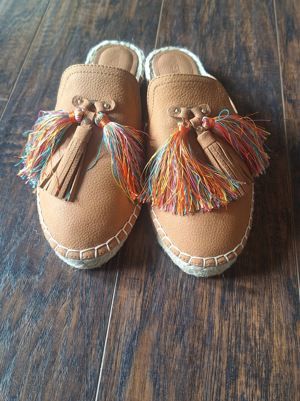 Nine West Tan Espadrille Slip-On Mule Size 6M Colorful Tassle